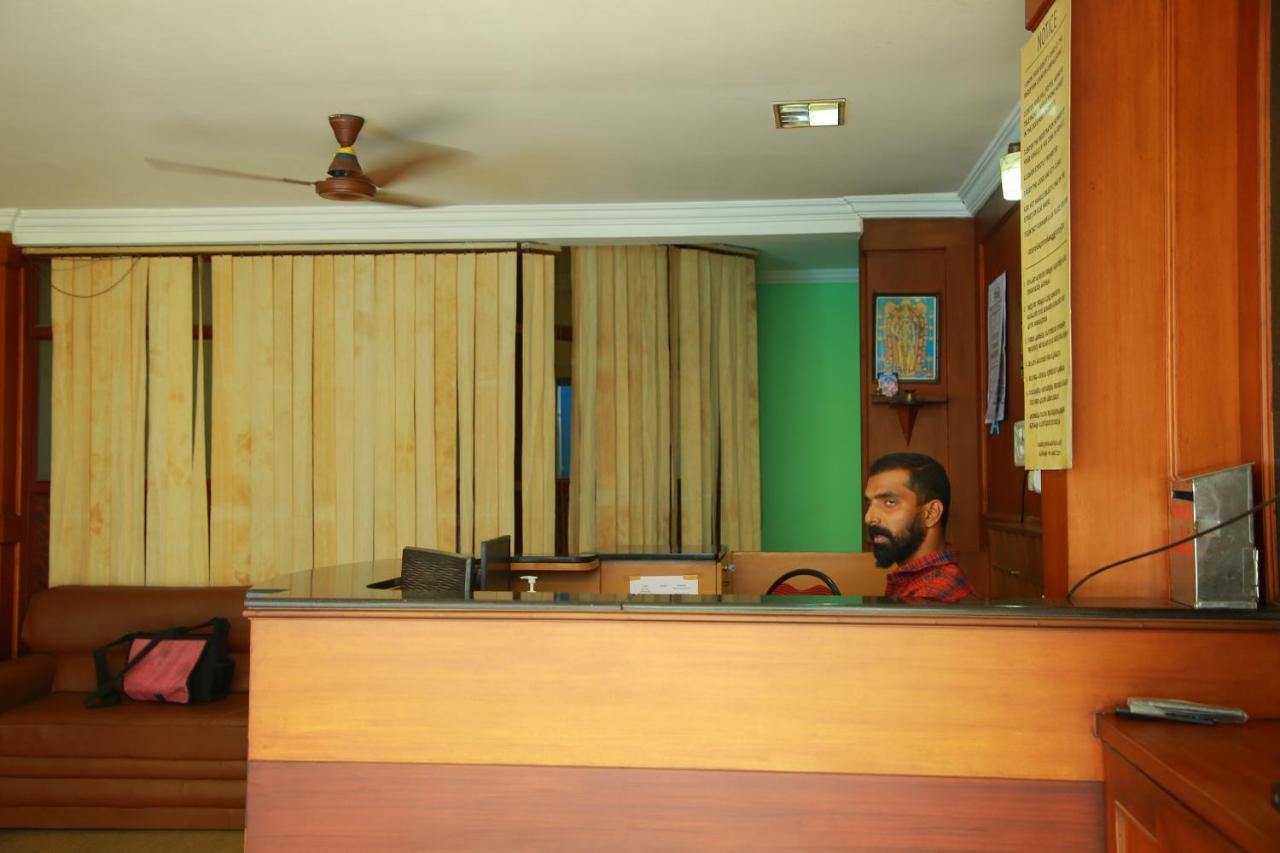 Kalathil Tourist Home Kunnamkulam Exterior foto