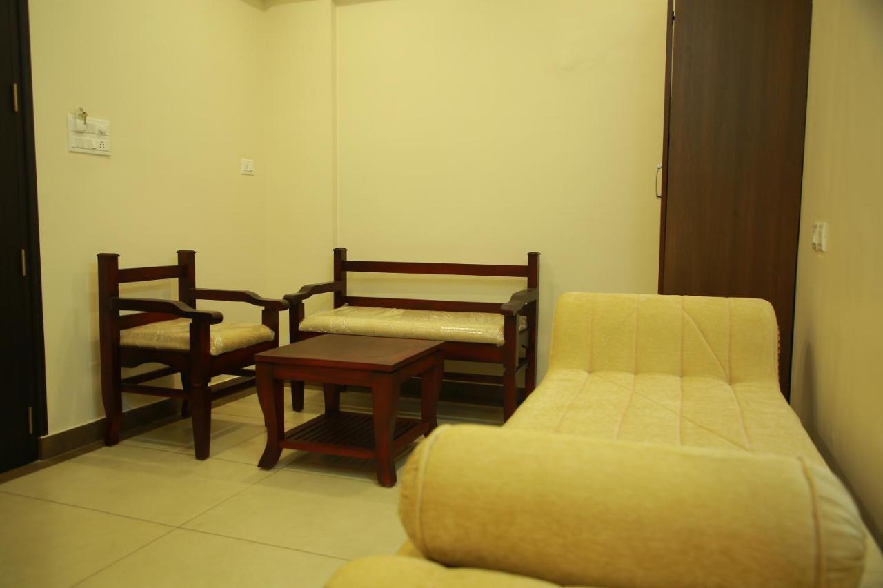 Kalathil Tourist Home Kunnamkulam Exterior foto